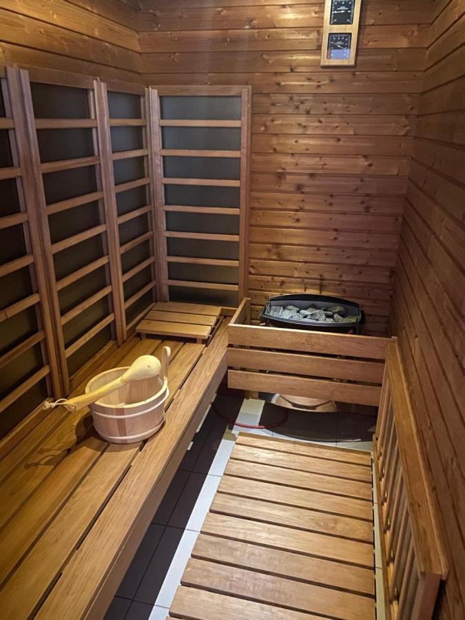 Aura Apartman ハイデゥソボスロー エクステリア 写真